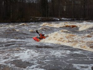 Kalliosaaren laskijan vasen puoli